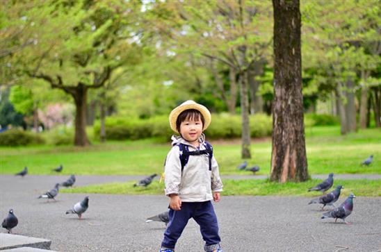Các mẹ ơi, đừng nuôi con như nuôi heo!