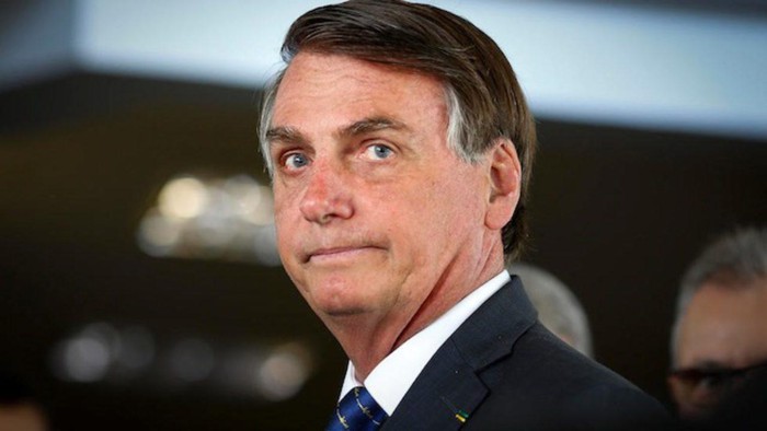 Con trai Tổng thống Brazil bác tin cha mình dương tính với SARS-CoV-2
