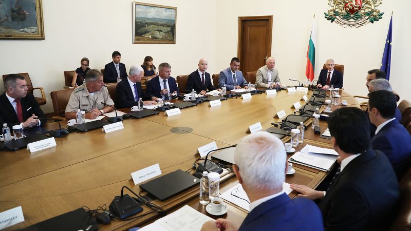 Bulgaria tăng áp lực lên công ty Nga để bán nhà máy lọc dầu lớn nhất Balkan
