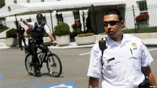 Nhà Trắng và văn phòng Thượng viện bị đe dọa đánh bom