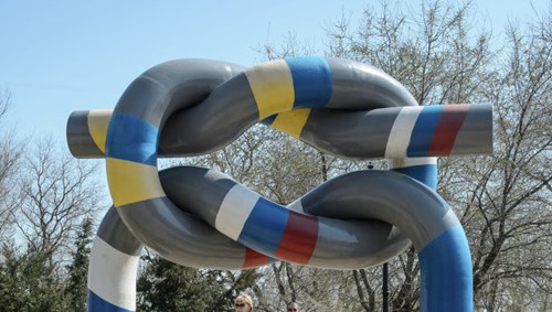 Forbes: Nền kinh tế Ukraine không thể tồn tại nếu thiếu Nga