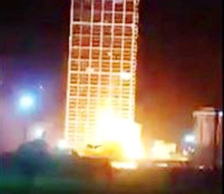 Hà Nội: Cao ốc 40 tầng chập điện nổ như bom, dân bỏ chạy