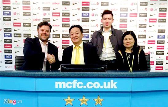 Bầu Hiển quyết vụ mời Man City trong 15 phút