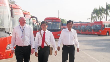 Chuyện ông Tây điều hành hãng xe khách Việt