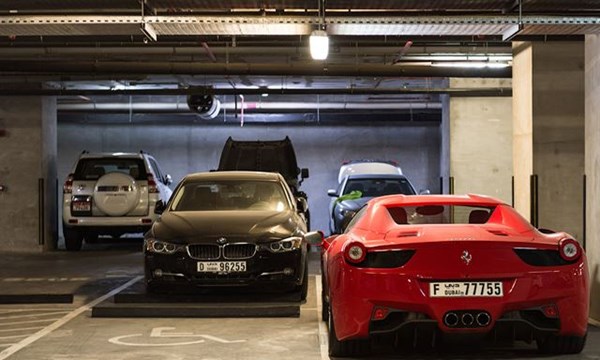 Dubai, nơi siêu xe bị đối xử tệ nhất thế giới