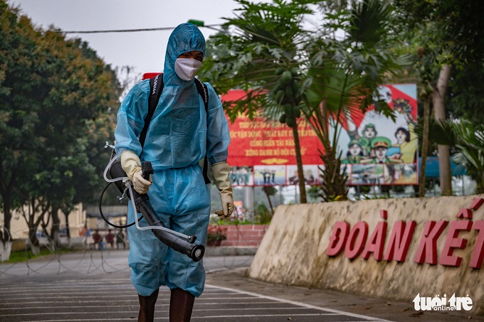 Người Việt từ châu Âu trở về: 'Đất nước của mình, mình phải về thôi'