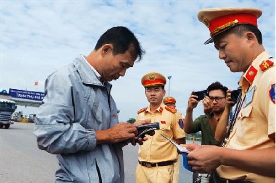 Bắt đầu ''phạt nguội'' trên cao tốc