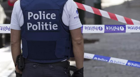 Cảnh sát Bỉ bị chém giữa ban ngày