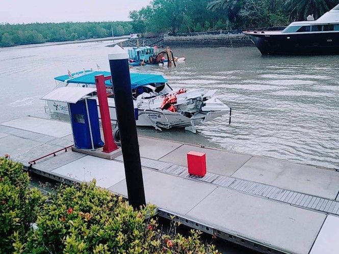 Ca nô đâm nhau trên sông, 22 du khách Nga thương vong