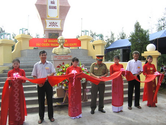 Thăm quê hương Hải Giang anh hùng