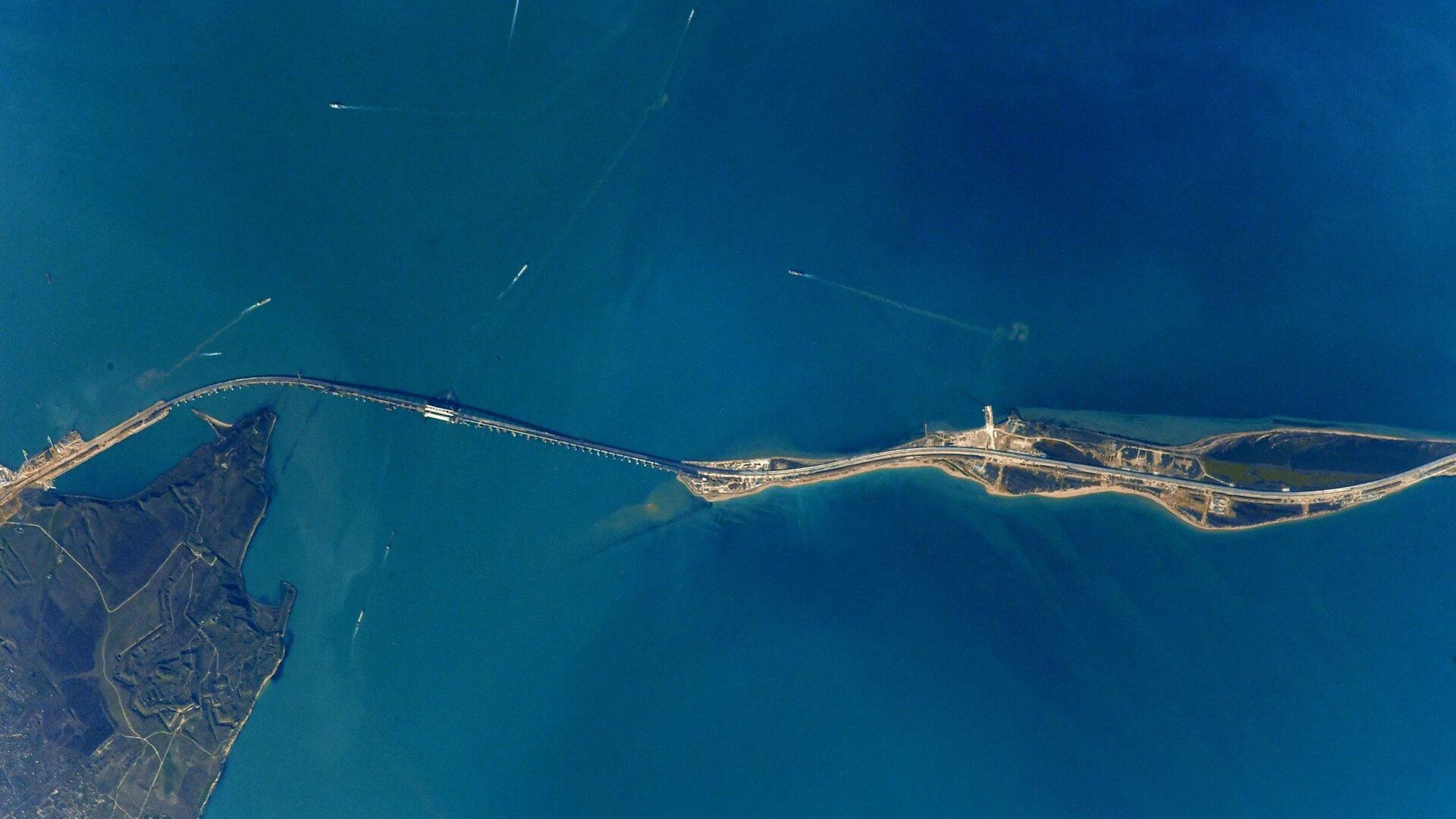 Nghị sĩ Nga nêu lý do cây cầu Crimea được bảo vệ nghiêm ngặt nhất thế giới