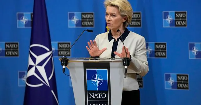 EU đưa ra gói trừng phạt mới với Nga nhưng tránh cấm nhập khẩu dầu và khí đốt
