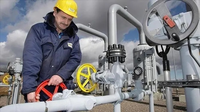 Ủy ban châu Âu cảnh báo hậu quả của việc áp giá trần khí đốt