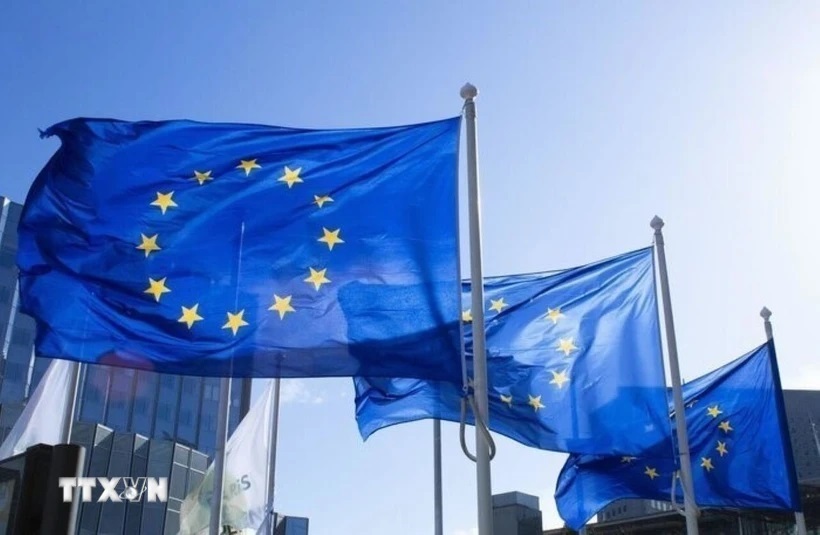 EU xác nhận tạm dừng các biện pháp đáp trả chính sách thuế quan của Mỹ