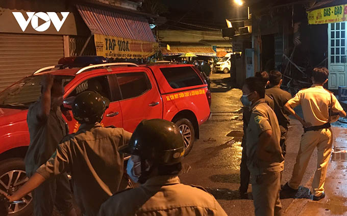 Đã có 5 nguời chết trong vụ cháy cửa hàng tạp hóa ở Bình Dương