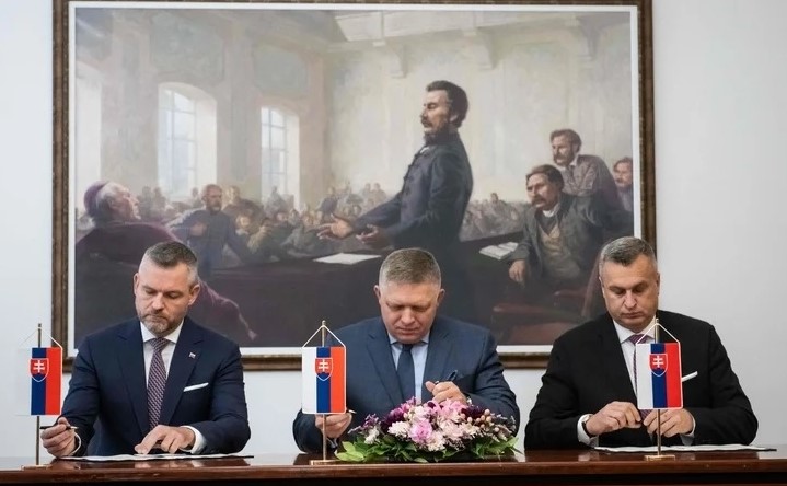 Ba đảng tại Slovakia đạt thỏa thuận thành lập chính phủ liên minh