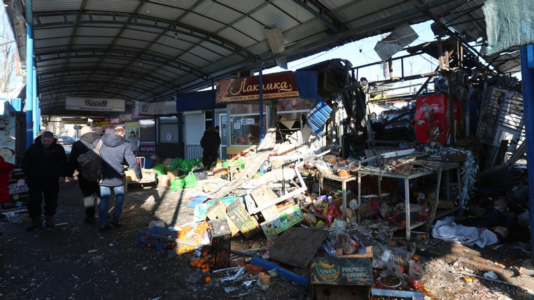 Nga chặn tên lửa ở Crưm, tố Ukraine tập kích ở Donetsk khiến 25 người chết