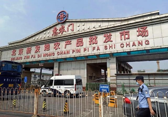 Trung Quốc tiết lộ nguồn gốc ổ dịch Covid-19 ở chợ Tân Phát Địa