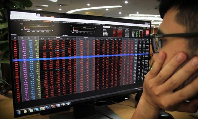 Chứng khoán 19/1: Giảm không ngừng từng phút, VN-Index lao dốc kinh hoàng
