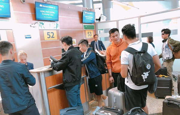 Lý do Quang Hải bị mắc kẹt tại Nga, hội quân muộn với tuyển Việt Nam