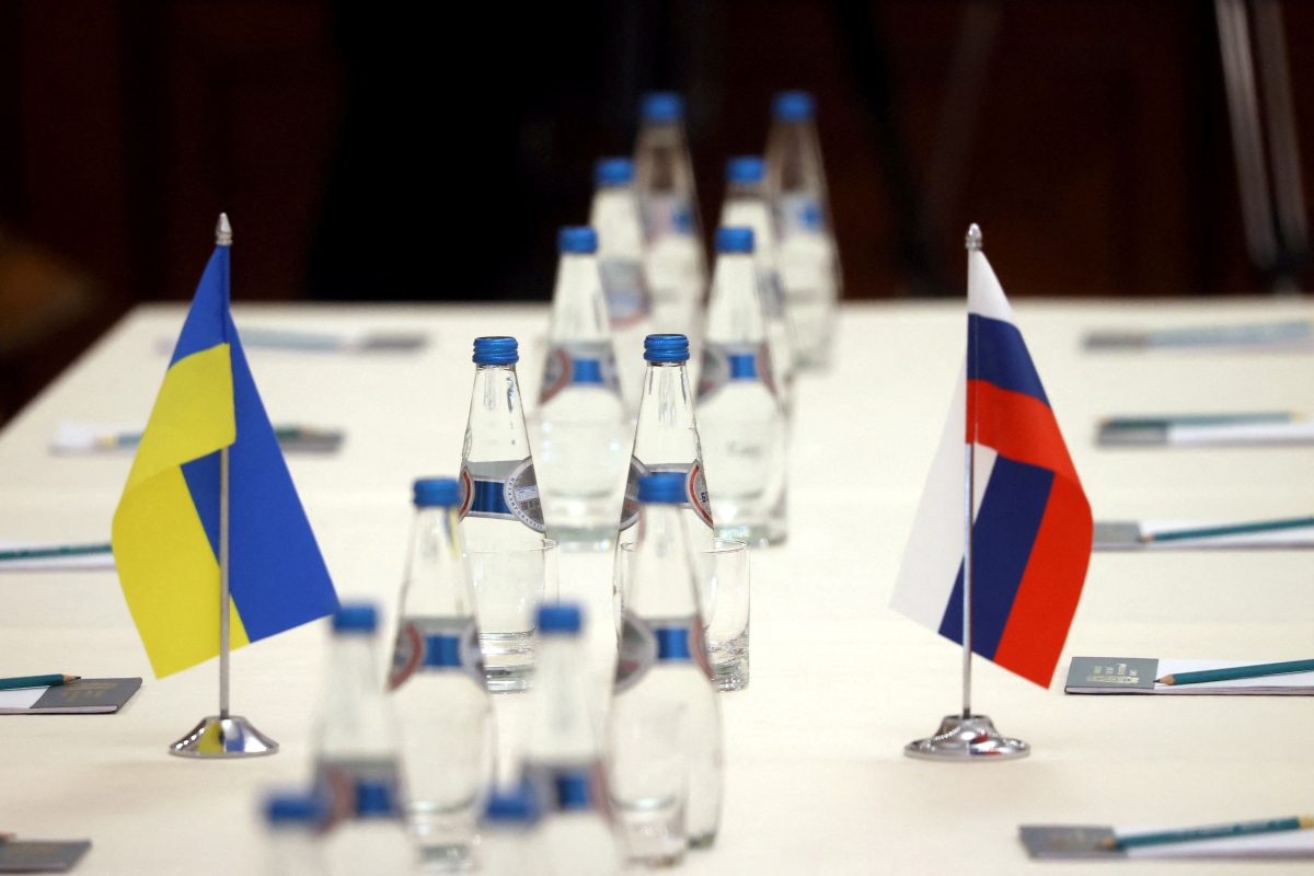 Nga và Ukraine từ bàn đàm phán đến triển vọng hòa bình ngày càng xa vời