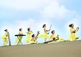 'Cỏ lạ': lạ và quen