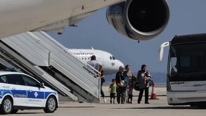Hàng trăm công dân nước ngoài được sơ tán khỏi Lebanon qua đường Cyprus
