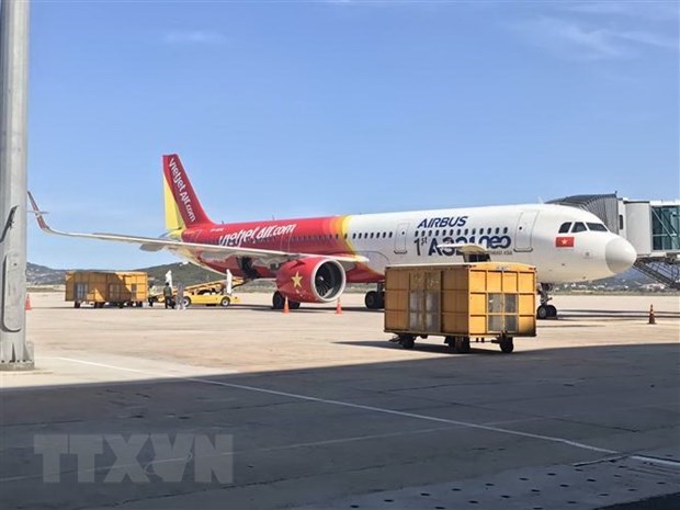 Đưa gần 240 công dân Việt Nam từ Malaysia về nước an toàn