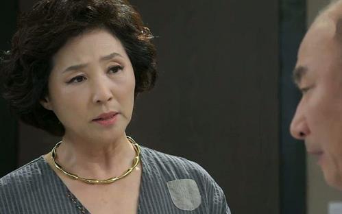 Tôi từng phản đối chuyện kết hôn của con gái để rồi phải rơi nước mắt vì hối hận