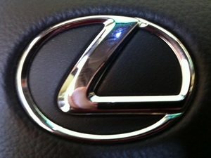 Lexus đứng đầu bảng xếp hạng Consumer Reports
