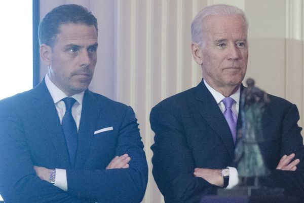 Con trai ông Joe Biden bị điều tra thuế