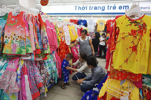 Người dân cả nước bắt đầu tưng bừng sắm tết