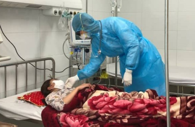 Người từng tiếp xúc 3 trường hợp nhiễm virus corona cần làm gì lúc này?