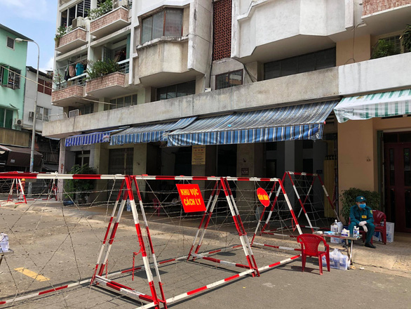 Thanh niên ở TP.HCM dương tính COVID-19, nhập cảnh 'chui' cùng bệnh nhân 1440