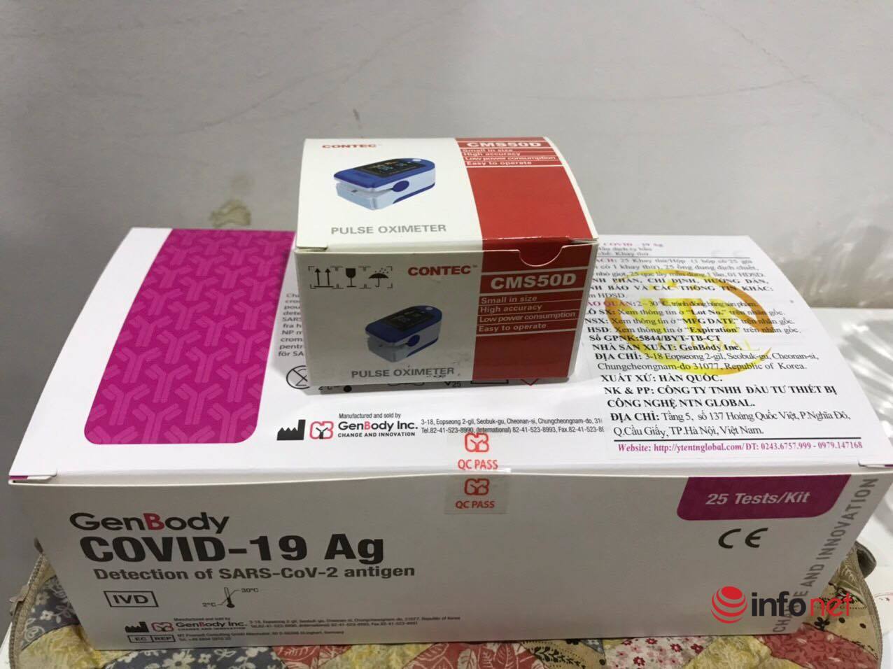 Người dân tranh thủ mua kit test nhanh Covid-19 dự trữ, giá giảm mạnh không ngờ