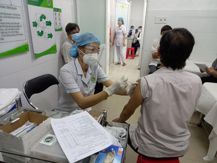Không xét nghiệm kháng thể sau khi tiêm vắc-xin Covid-19