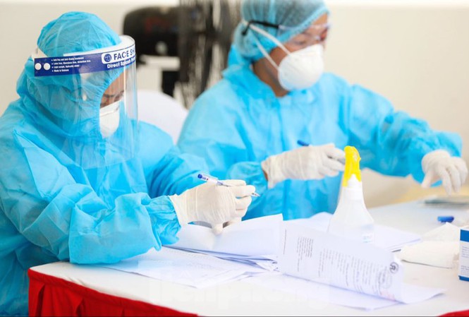 Sáng 19/8, không ghi nhận ca mắc mới COVID-19, đang có 100 ca âm tính từ 1-3 lần với SARS-CoV-2