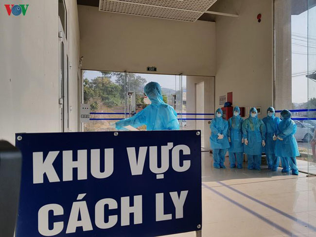 Việt Nam có ca mắc Covid-19 thứ 34 là 1 phụ nữ trở về từ Mỹ