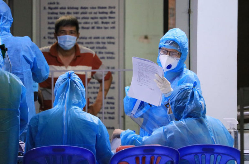 NÓNG: TP.HCM thêm 24 ca COVID-19 dương tính lần 1, đang họp khẩn
