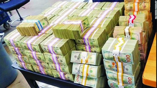 Mỹ thu giữ hơn 3 triệu USD chuẩn bị “tuồn” sang Mexico