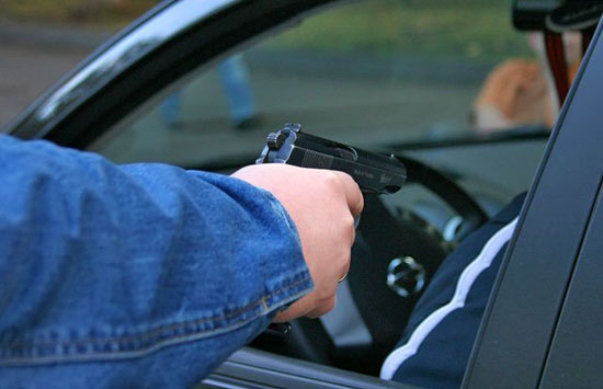 Moskva: Cướp 5 triệu rúp trên đường MKAD