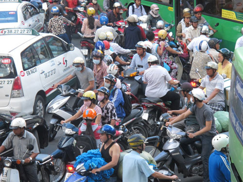 Điêu đứng vì mất điện toàn miền Nam