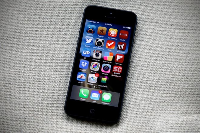 iPhone chạy iOS 7 beta của nhiều người Việt bị Apple khóa