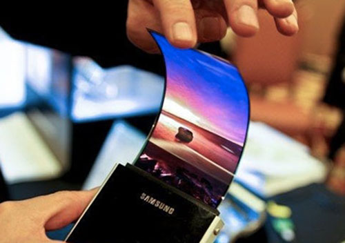 Sắp có smartphone màn hình cong