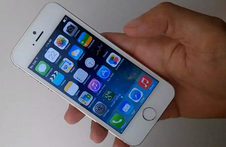 iPhone 5S và 5C 'nhái' chuẩn bị tràn vào Việt Nam