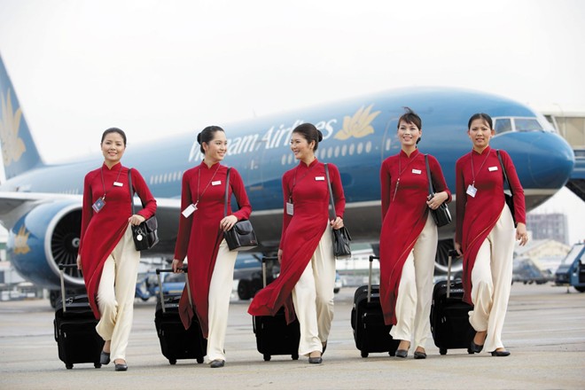 Tiếp viên hàng không hưởng lương bao nhiêu?