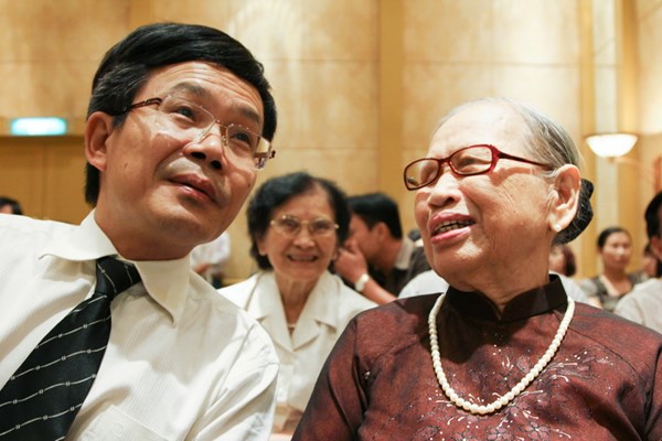 Nghĩ về văn hóa từ chức và “người lạ” Trần Đăng Tuấn