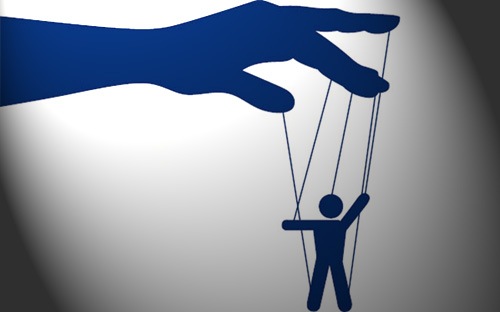 “Mời” ông chủ tư nhân ra khỏi ngân hàng?