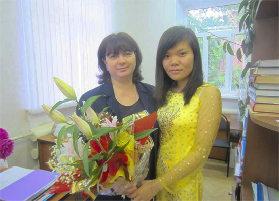 Cảm xúc của những du học sinh Việt vừa tốt nghiệp ra trường tại Nga