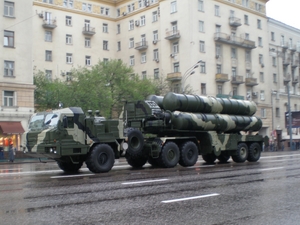 Nga bán tên lửa đất đối không S-400 cho Trung Quốc